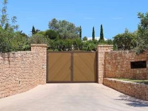 Уличные распашные ворота премиум, 2600х1900