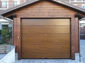 Секционные гаражные ворота DoorHan 3500х2000