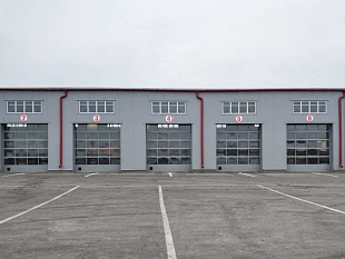 Панорамные секционные ворота DoorHan серии isd02 3500x4000 (остекление с перемычками)