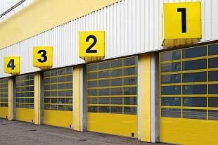 Панорамные секционные ворота DoorHan серии isd02, 2000x2300